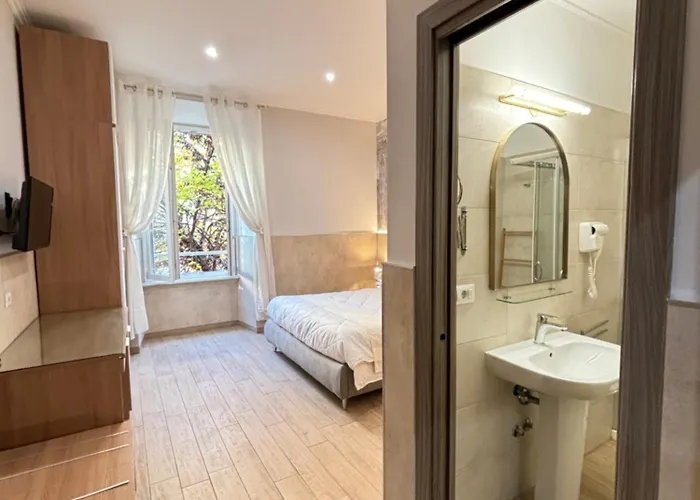 Casa Mirabilia 4* Rome